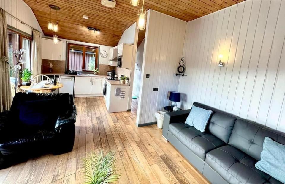 Holly Lodge 12 Hot Tub Γιορκ Εξωτερικό φωτογραφία